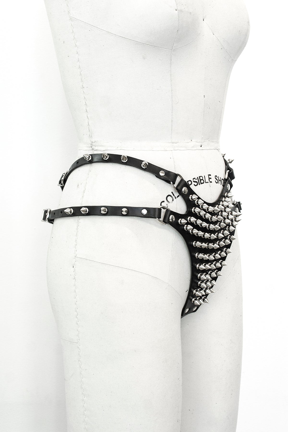 Z-String Thong - Spiked
