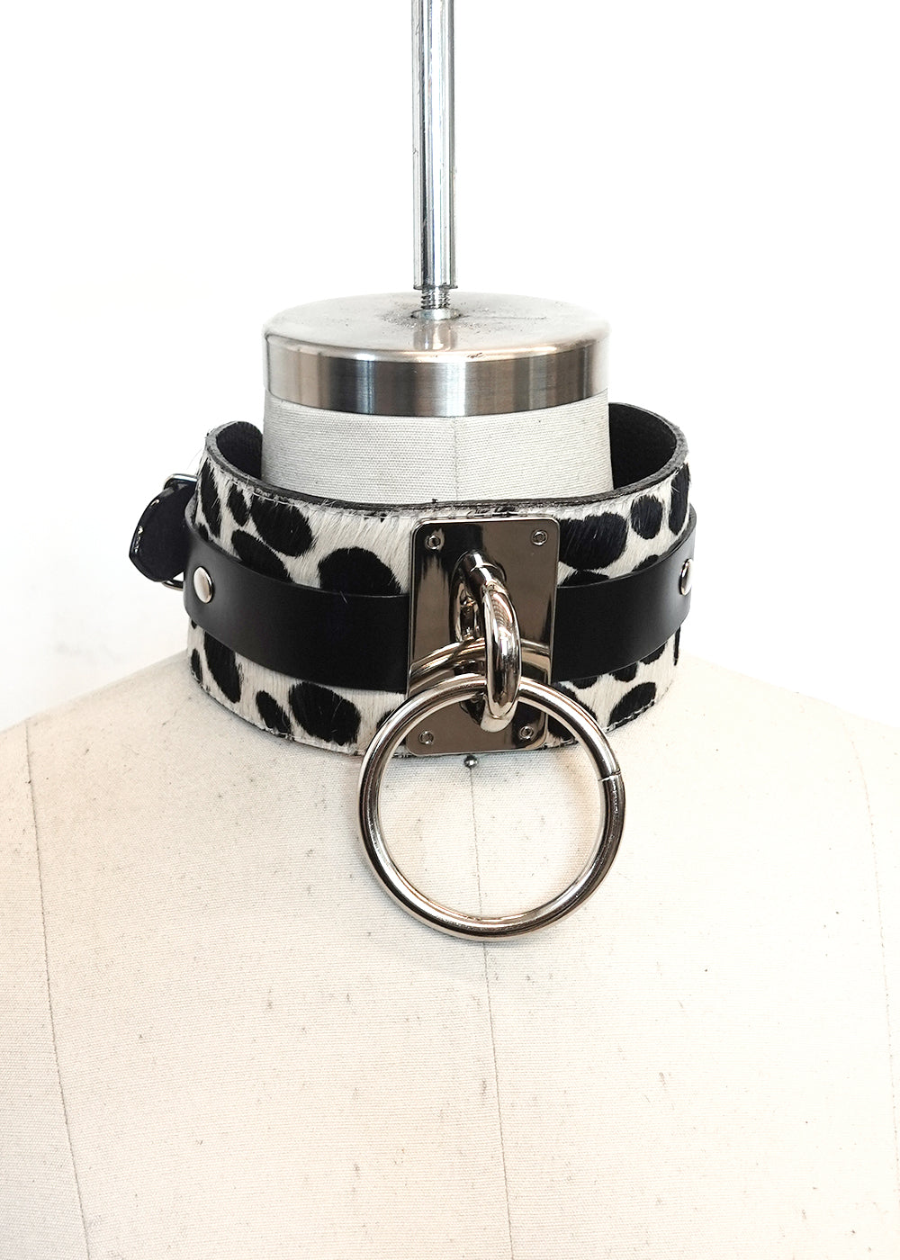 SAMPLE A07 - Choker Collar (2.5”)