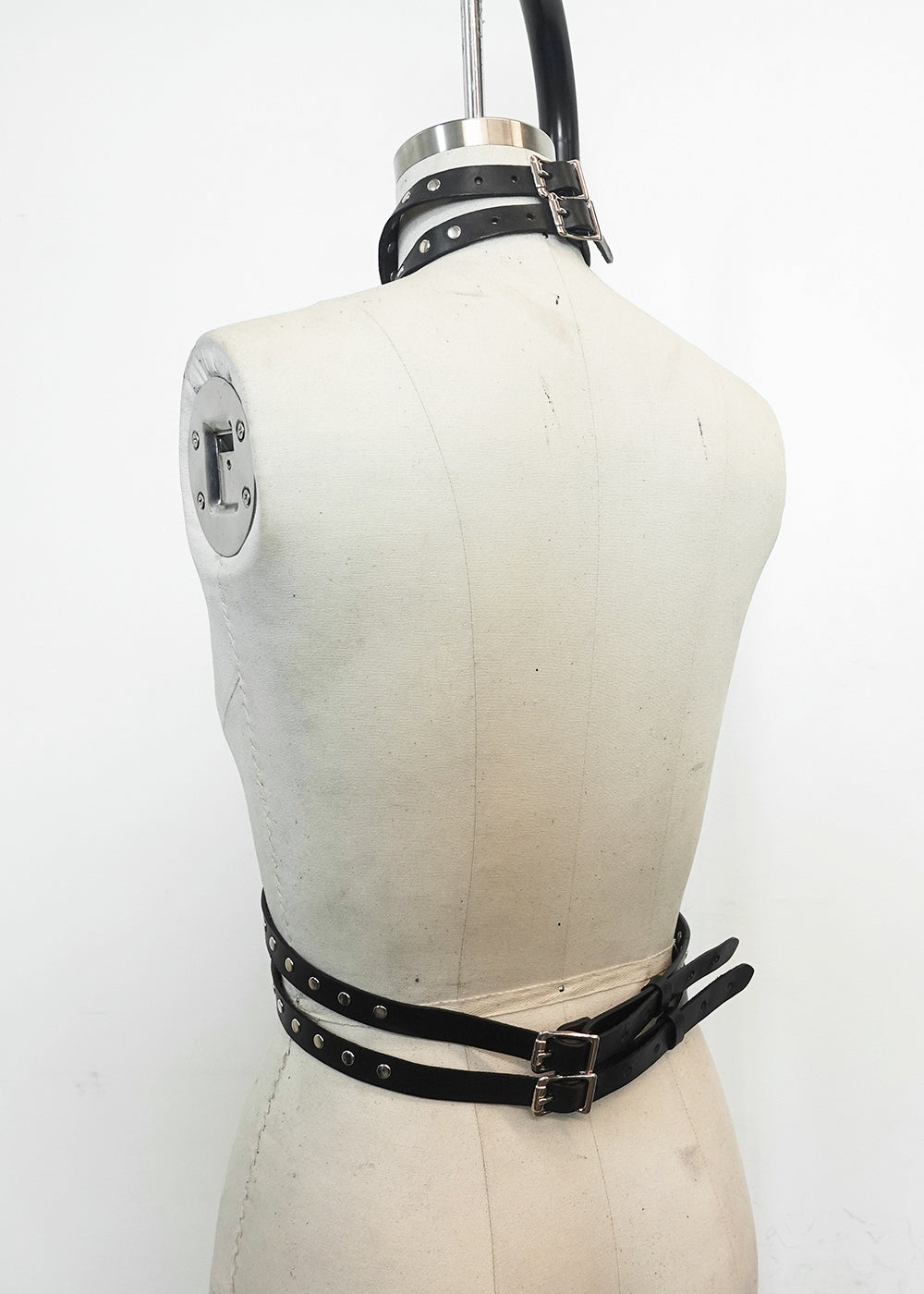 SAMPLE H04 - Gigi Harness Studded - M