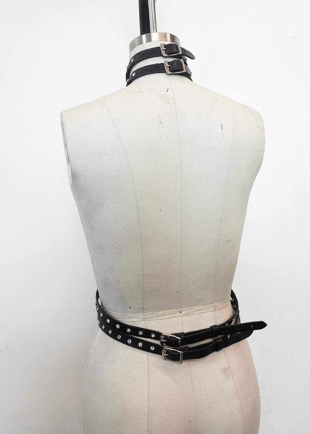 SAMPLE H08 - Gigi Harness Crystal - M