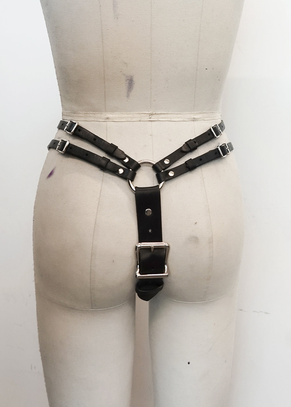 SAMPLE H33 - Z-String Thong - S/M