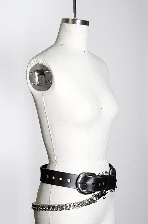 Massive chain belt, waist harness with buckle